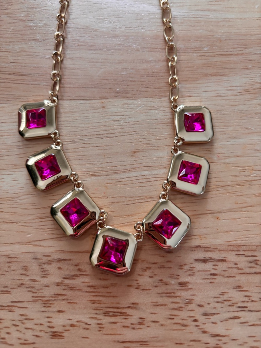 Evie & Emma NWT Pink Statement Necklace Gold Tone Square Gem 19”
